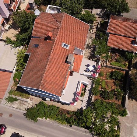 מאלי לוסיניי Apartment Luce מראה חיצוני תמונה